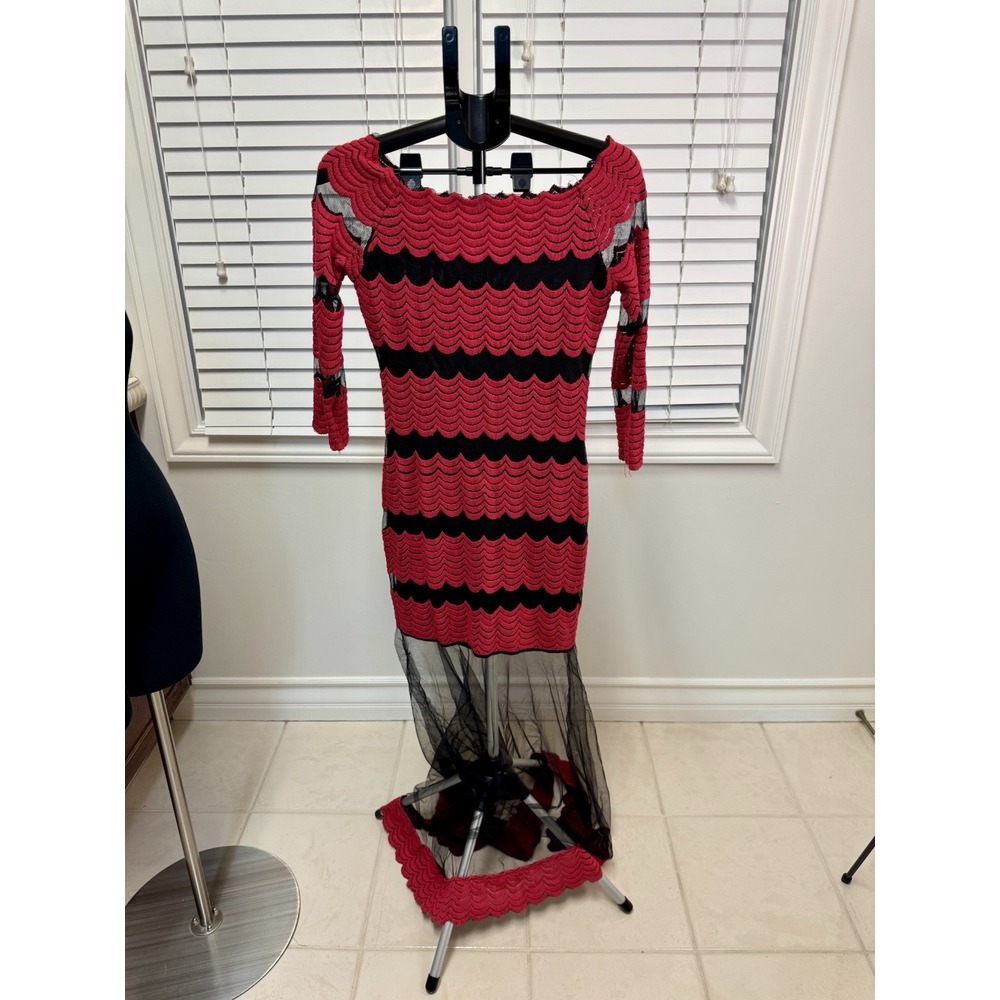 Women's Nora.z Paris Boutique Red & Black Maxi Dress Size Large Sheer Hem Prom - Picture 4 of 11